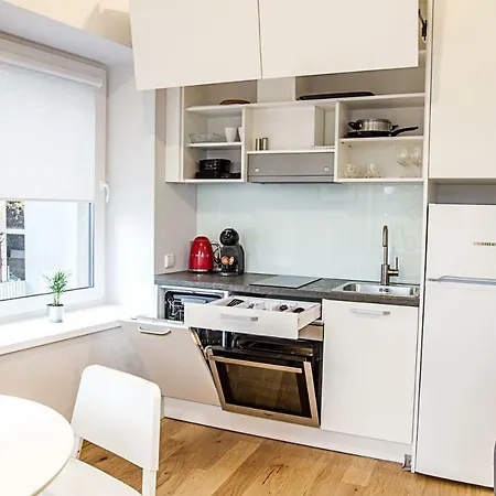 Apartman Modern 1bd In Old Town By Hostlovers *