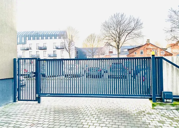 Modern 1bd In Old Town By Hostlovers *